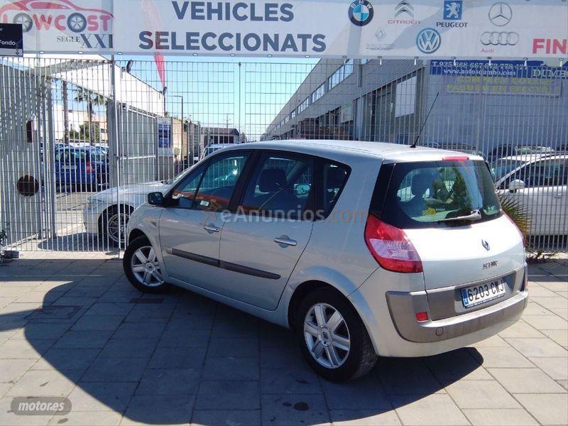 Renault Scenic CONFORT AUTHENTIQUE 1.9DCI de 2004 con 228.000 Km por 1.990 EUR. en Barcelona