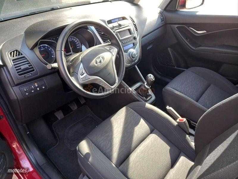 Hyundai iX20 1.4 MPI BlueDrive 25 Aniversario de 2018 con 5.100 Km por 13.500 EUR. en Barcelona