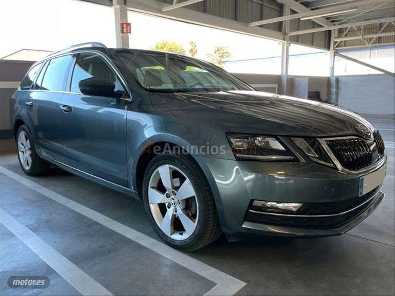 Skoda Octavia Combi 1.6 TDI 85KW 115CV DSG Style de 2017 con 48.000 Km por 15.900 EUR. en Cordoba
