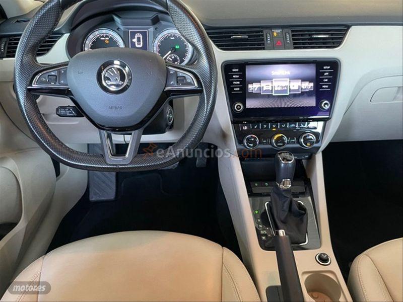 Skoda Octavia Combi 1.6 TDI 85KW 115CV DSG Style de 2017 con 48.000 Km por 15.900 EUR. en Cordoba