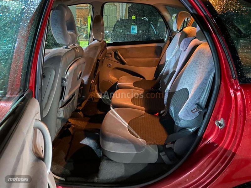 Citroen Xsara Picasso 1.6 Exclusive de 2007 con 150.000 Km por 3.600 EUR. en La Coruna