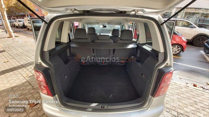 Volkswagen Touran 1.9 TDI 105cv Advance de 2010 con 197.000 Km por 8.900 EUR. en Barcelona