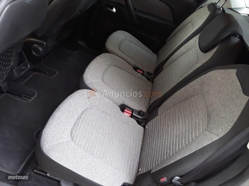 Citroen C4 Picasso PureTech 130 SS 6v Live Edition de 2016 con 180.000 Km por 8.495 EUR. en Madrid