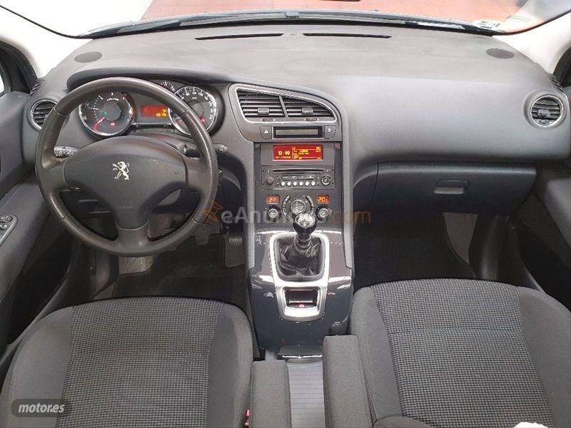 Peugeot 5008 Active 1.6 BlueHDi 120 FAP de 2016 con 111.000 Km por 12.500 EUR. en Asturias