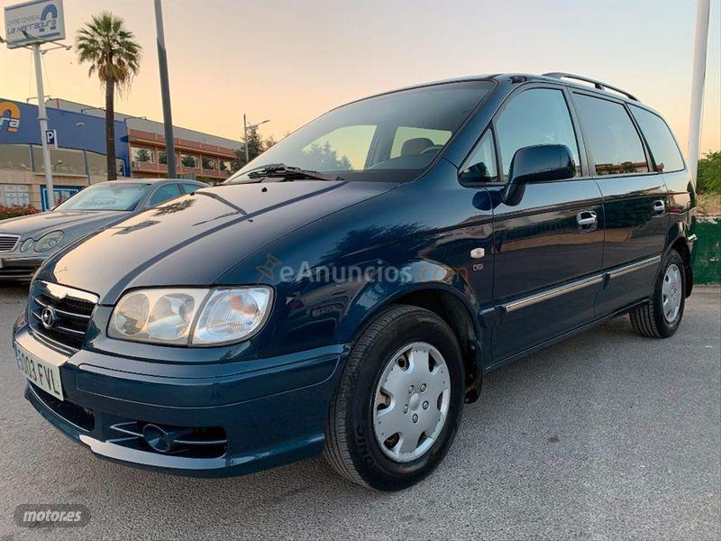 Hyundai Trajet 2.0 CRDi GLS de 2007 con 143.000 Km por 4.500 EUR. en Jaen