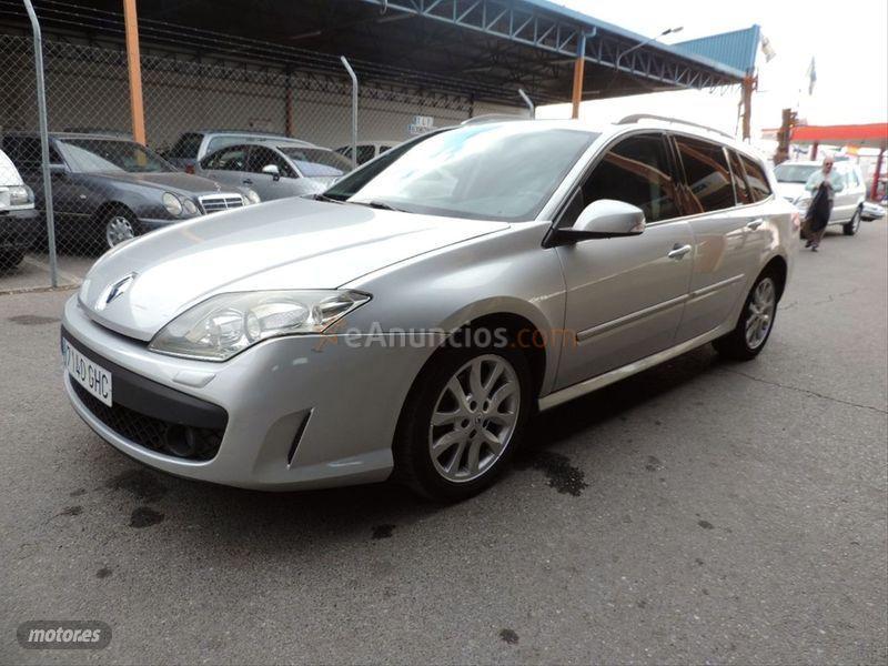 Renault Laguna G.Tour Dynamique 2.0dCi 130CV de 2009 con 180.000 Km por 4.100 EUR. en Badajoz