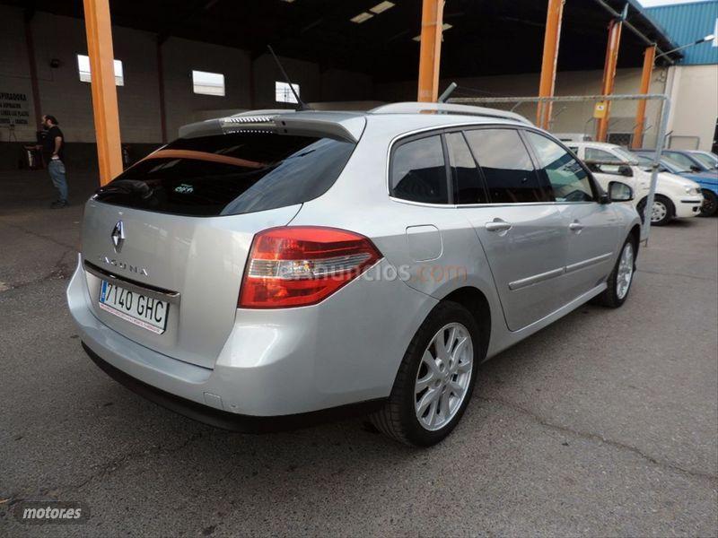 Renault Laguna G.Tour Dynamique 2.0dCi 130CV de 2009 con 180.000 Km por 4.100 EUR. en Badajoz