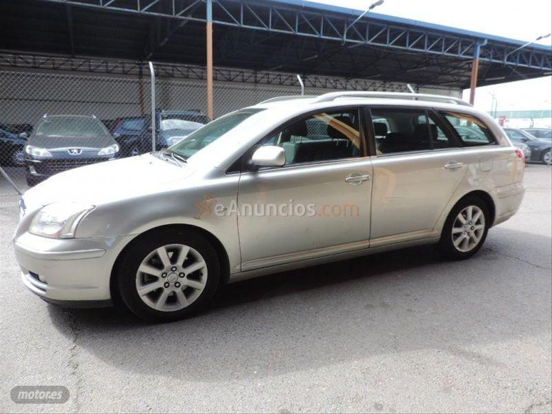 Toyota Avensis 2.2 D4D Clean Power Sport Wagon de 2006 con 285.000 Km por 3.100 EUR. en Badajoz