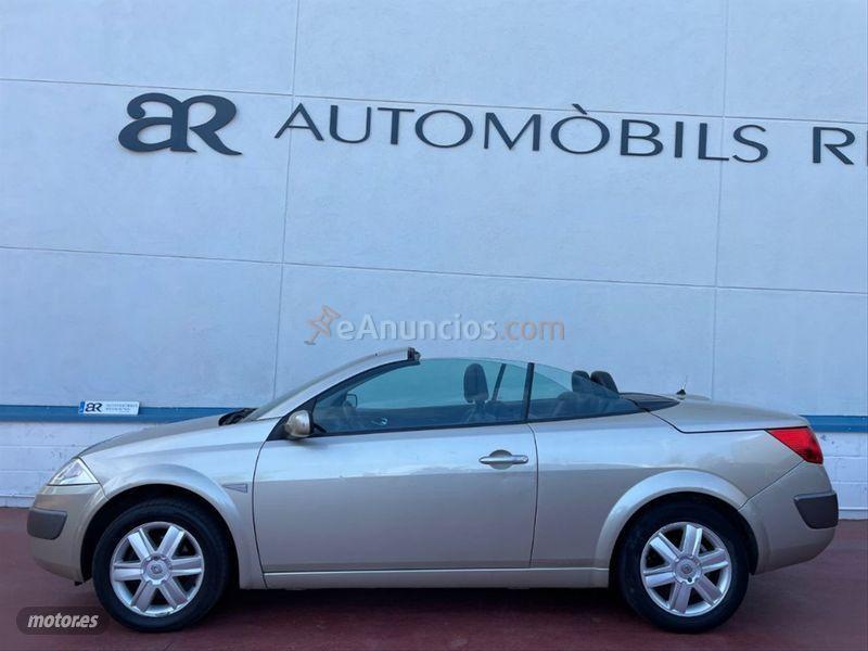 Renault Megane COUPECABR. CONFORT DYNAMIQUE 1.6 16v de 2005 con 190.000 Km por 3.850 EUR. en Barcelona