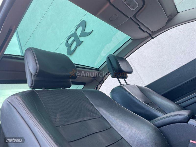 Renault Megane COUPECABR. CONFORT DYNAMIQUE 1.6 16v de 2005 con 190.000 Km por 3.850 EUR. en Barcelona