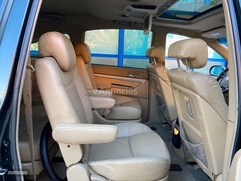 Ssangyong Rodius 270Xdi Limited AWD de 2008 con 259.000 Km por 6.800 EUR. en Madrid