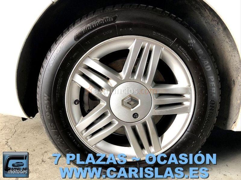 Renault Grand Scenic Dynamique 7 plazas 1.6 16V EU4 de 2006 con 130.000 Km por 4.999 EUR. en Santa Cruz de Tenerife