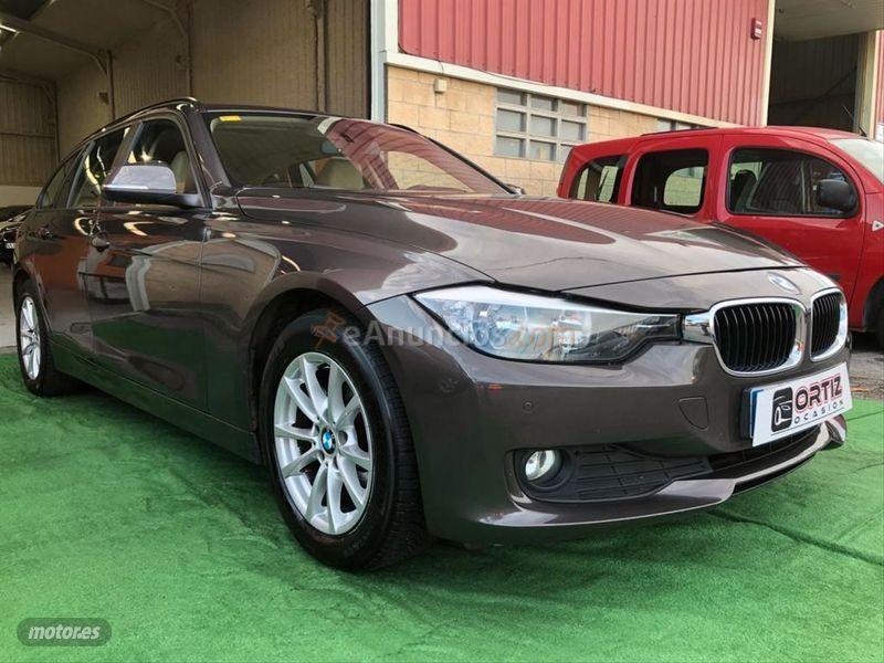 BMW Serie 3 318d Essential Edition Touring de 2013 con 230.000 Km por 10.999 EUR. en Cantabria