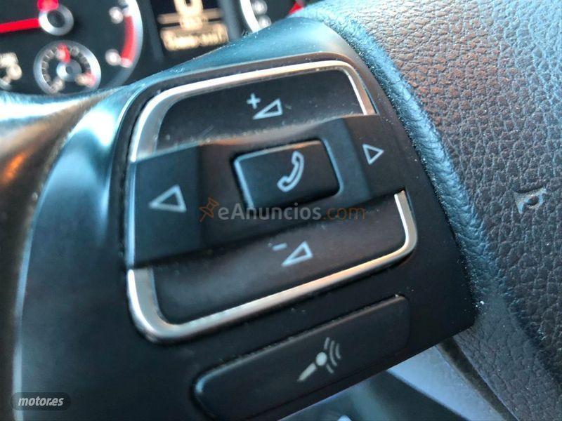 Volkswagen Multivan 2.0 BiTDI 180cv DSG 4motion PanAmericana de 2012 con 125.000 Km por 30.900 EUR. en Barcelona