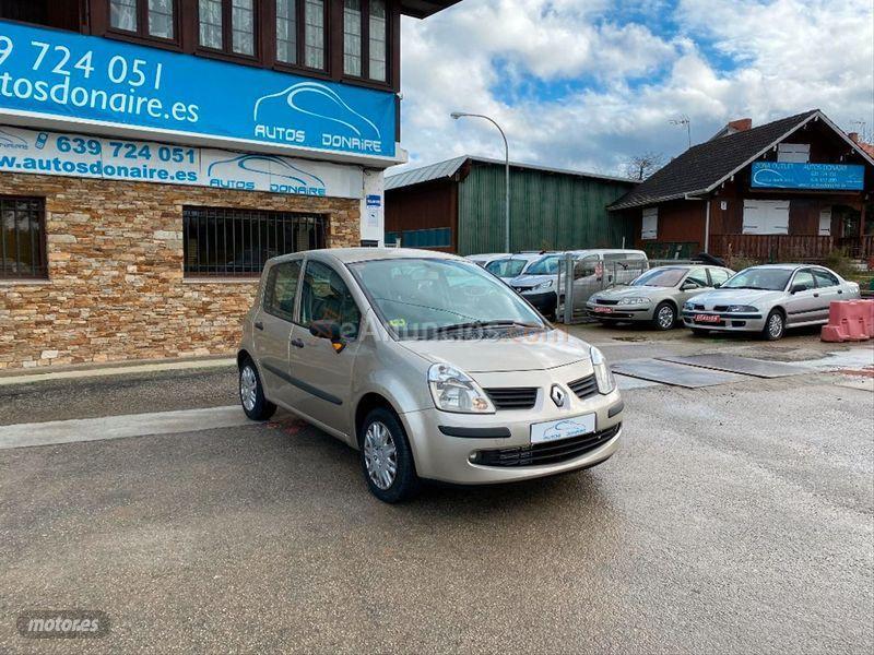 Renault Modus Dynamique 1.5dCi85 de 2007 con 200.000 Km por 3.990 EUR. en La Coruna