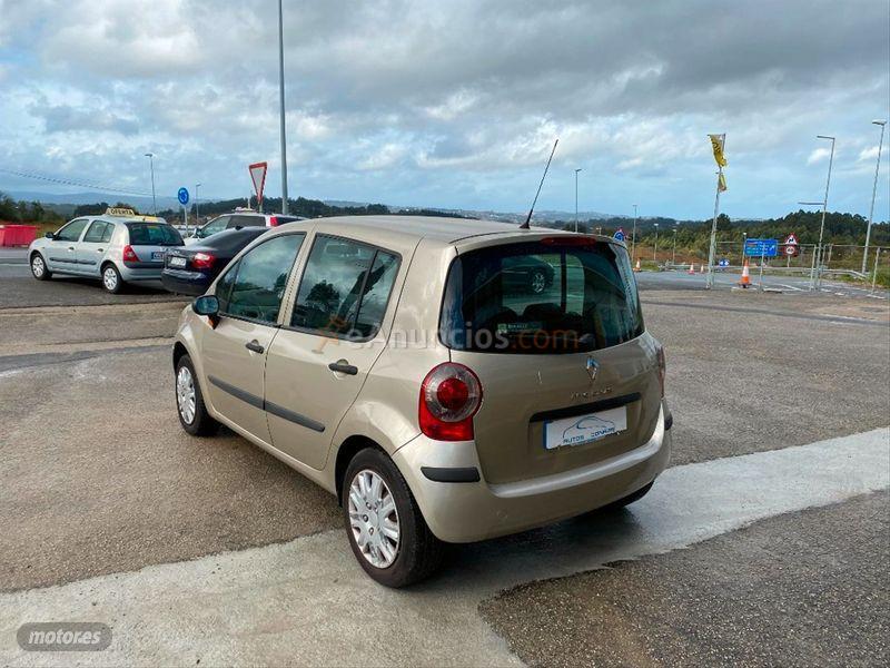Renault Modus Dynamique 1.5dCi85 de 2007 con 200.000 Km por 3.990 EUR. en La Coruna