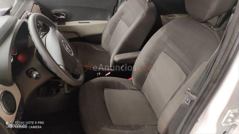 Dacia Lodgy Laureate TCE 85kW 115CV 7Pl de 2017 con 187.000 Km por 8.500 EUR. en Madrid