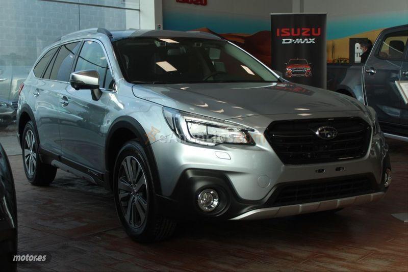 Subaru Outback 2.5i Executive Silver Edition CVT AWD de 2021 con 10 Km por 35.500 EUR. en Cadiz