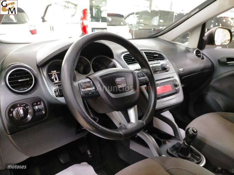 Seat Altea XL 1.9 TDI Family 105cv 5 Plazas 5p de 2009 con 114.000 Km por 6.900 EUR. en Barcelona