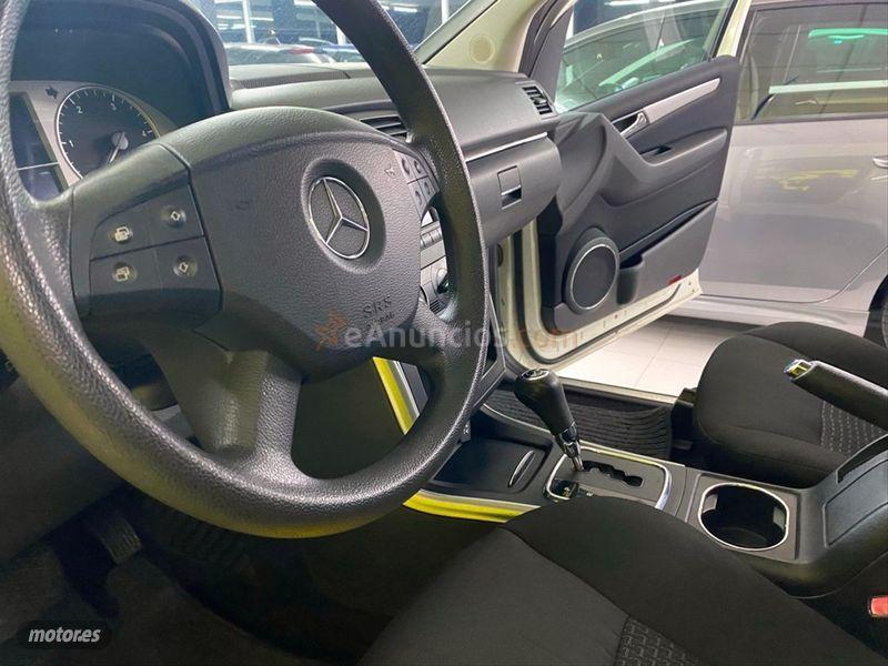 Mercedes Clase B B 200 CDI de 2010 con 168.000 Km por 10.990 EUR. en La Coruna
