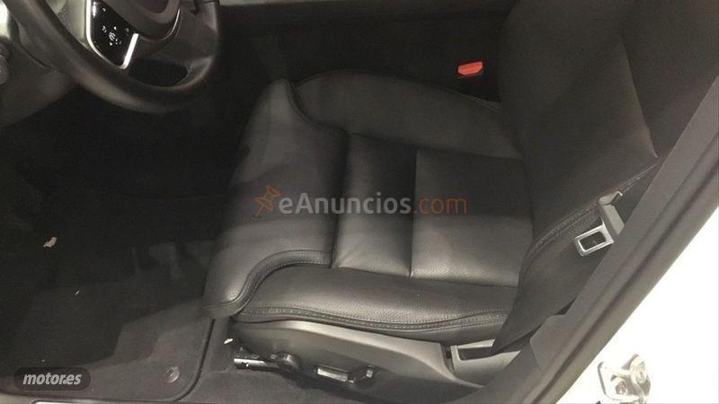 Volvo V 60 2.0 D4 AUTO PRO de 2019 con 21.500 Km por 41.900 EUR. en Cantabria