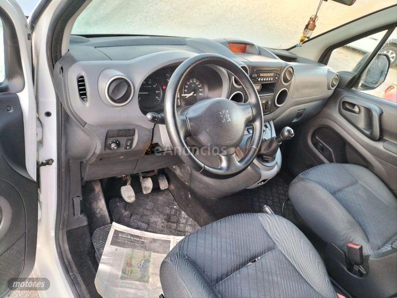 Peugeot Partner Tepee Confort 1.6 HDi 90cv de 2011 con 225.700 Km por 5.500 EUR. en Murcia