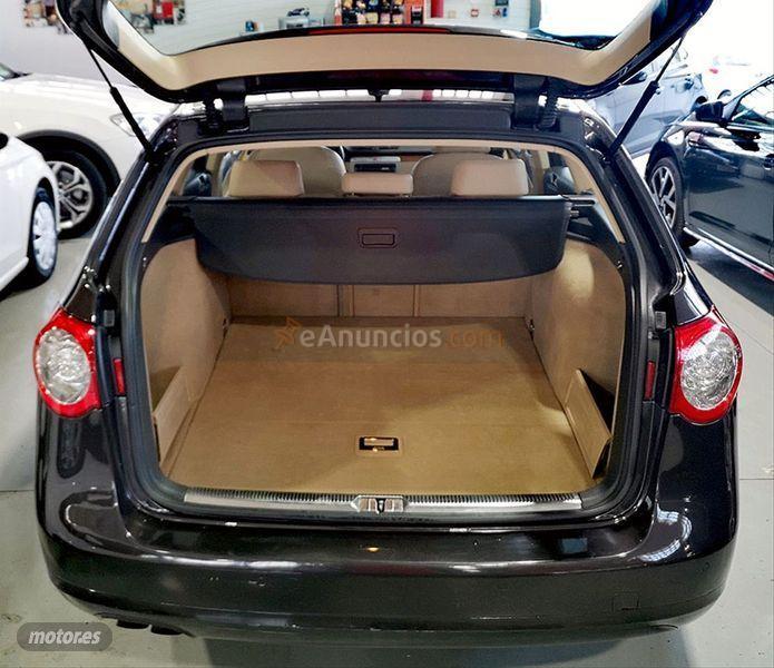 Volkswagen Passat Variant 2.0 TDI 140cv Highline de 2008 con 129.000 Km por 8.490 EUR. en Barcelona