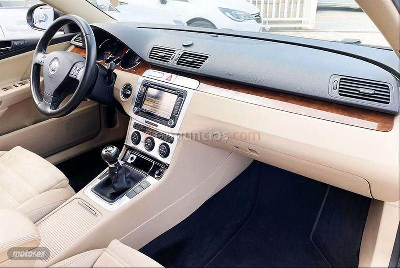 Volkswagen Passat Variant 2.0 TDI 140cv Highline de 2008 con 129.000 Km por 8.490 EUR. en Barcelona