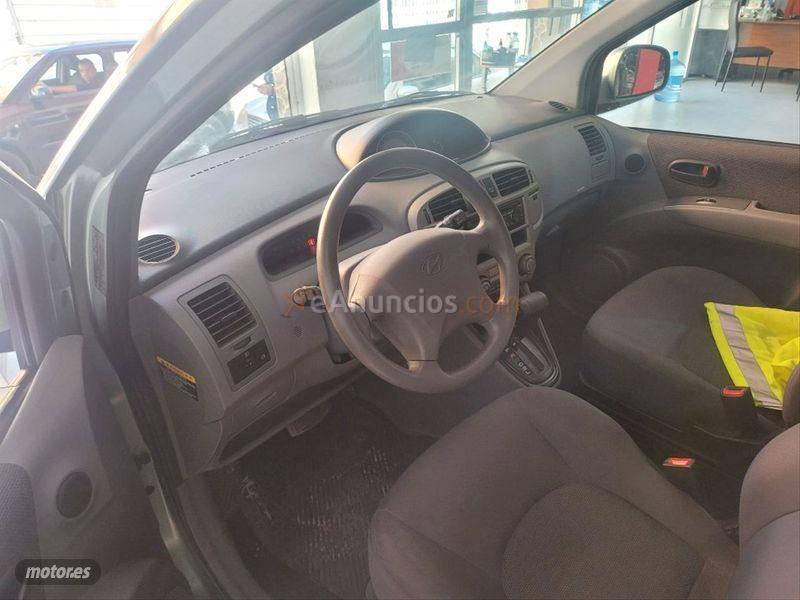 Hyundai Matrix 1.6 GLS AA de 2007 con 110.000 Km por 3.780 EUR. en Tenerife