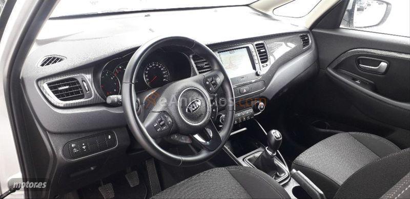 Kia Carens 1.6 GDi 99kW 135CV Drive de 2018 con 20.900 Km por 15.290 EUR. en Madrid