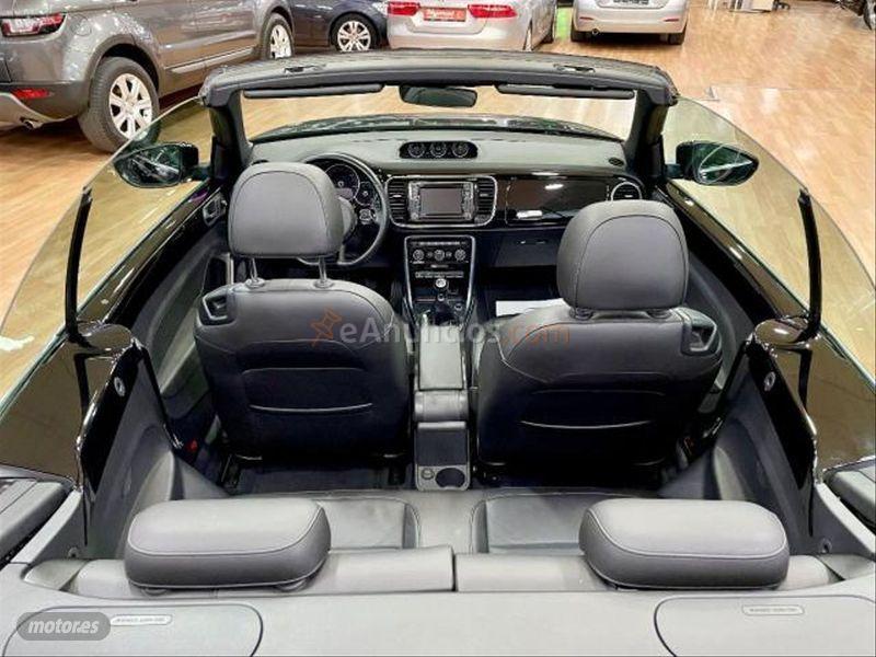 Volkswagen Beetle Cabrio Design 2.0 TDI 110CV BMT de 2016 con 121.000 Km por 20.995 EUR. en Cordoba