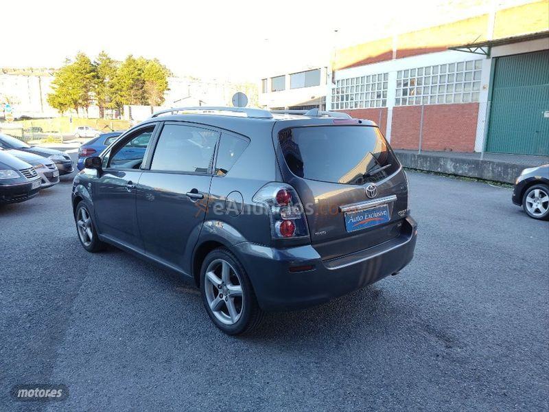 Toyota Corolla Verso 2.2 D4D 177cv Sport de 2007 con 230.000 Km por 4.490 EUR. en Vizcaya