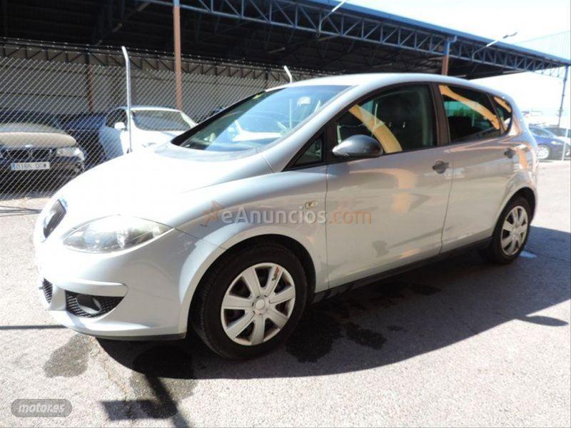 Seat Altea 1.9 TDI 105cv Reference de 2006 con 220.000 Km por 3.500 EUR. en Badajoz