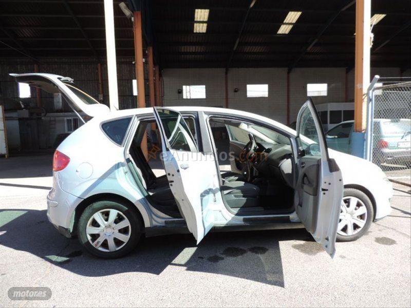 Seat Altea 1.9 TDI 105cv Reference de 2006 con 220.000 Km por 3.500 EUR. en Badajoz