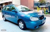 Kia Carens 1.8 RS de 2002 con 172.000 Km por 2.450 EUR. en Barcelona