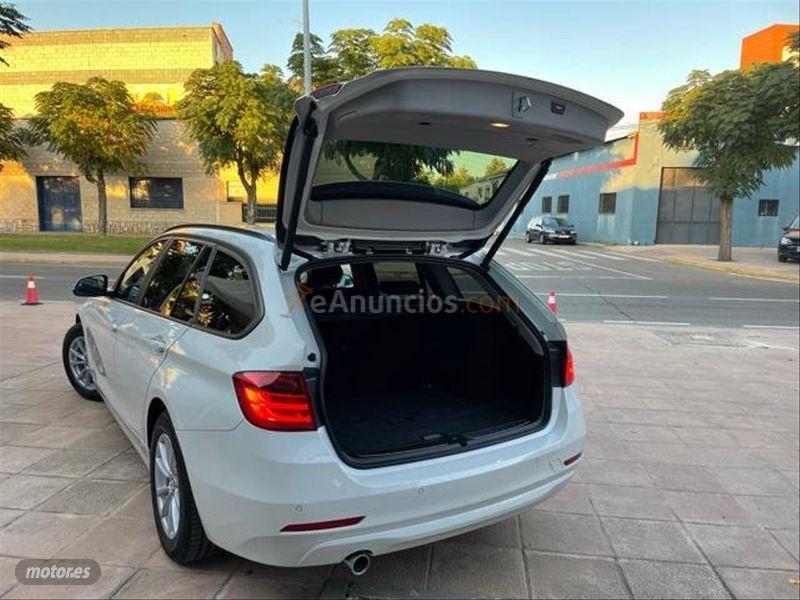 BMW Serie 3 318d Touring de 2015 con 159.000 Km por 16.800 EUR. en Toledo