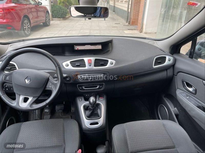 Renault Scenic Dynamique 1.5dCi 105cv eco2 de 2009 con 231.000 Km por 4.900 EUR. en Madrid