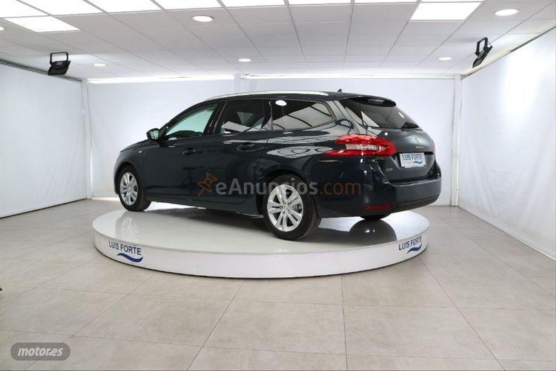 Peugeot 308 SW Style 1.6 BlueHDi 88KW 120CV EAT6 de 2017 con 115.700 Km por 13.600 EUR. en Murcia