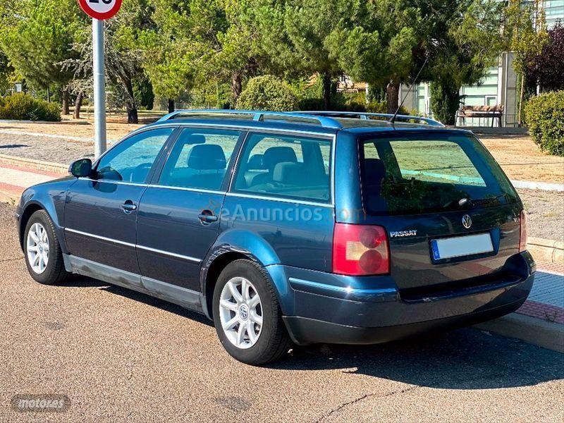 Volkswagen Passat Variant 1.9 TDi Highline 130CV de 2004 con 365.000 Km por 1.500 EUR. en Madrid