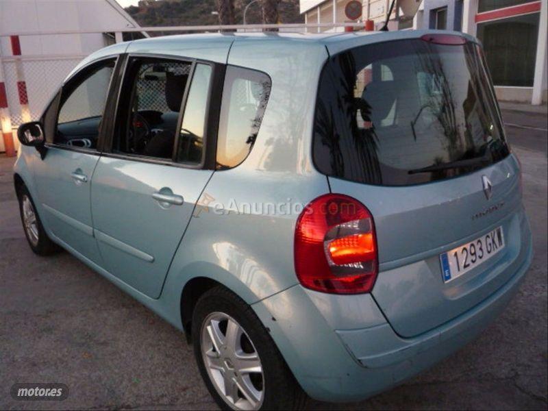 Renault Grand Modus Dynamique TCE100 eco2 de 2009 con 200.000 Km por 3.800 EUR. en Barcelona