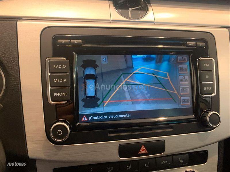 Volkswagen Passat Alltrack 2.0 TDI 177cv DSG 4motion BMT de 2014 con 143.000 Km por 24.900 EUR. en Navarra