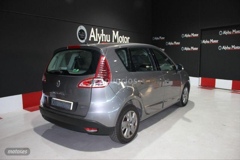 Renault Scenic Dynamique dCi 110 de 2011 con 119.000 Km por 7.990 EUR. en Salamanca