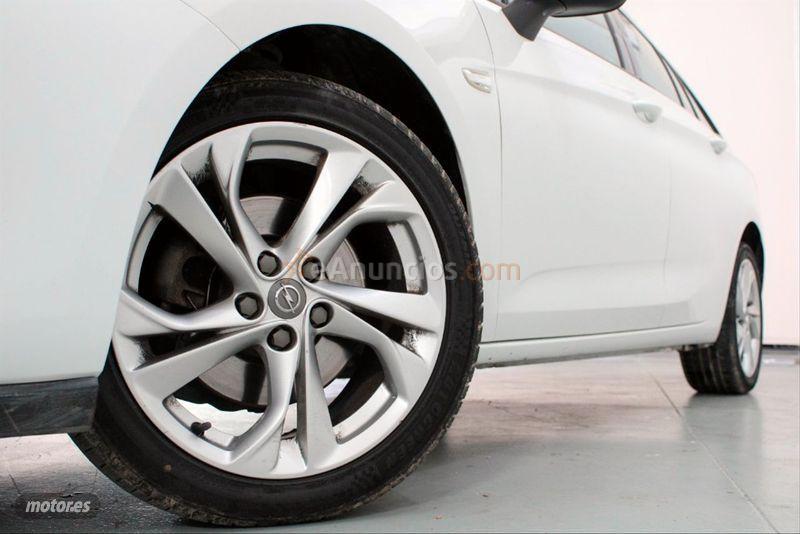 Opel Astra 1.6 CDTi SS 100kW 136CV Dynamic ST de 2017 con 112.690 Km por 13.590 EUR. en Madrid