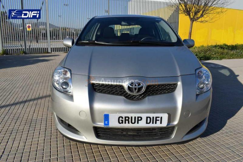 Toyota Auris 2.0 D4D Luna 