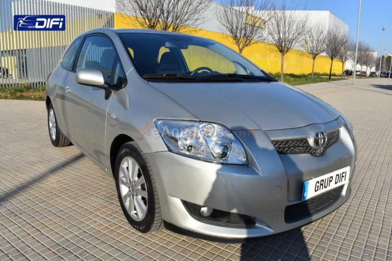 Toyota Auris 2.0 D4D Luna 