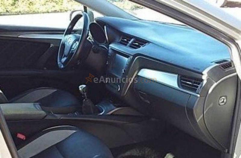 Toyota Avensis TOYOTA Avensis 1.6 112 dynamic 