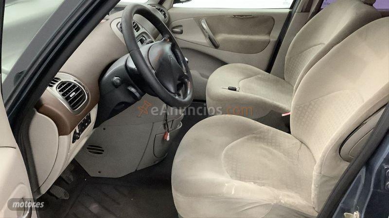 Citroen Xsara Picasso 2.0 HDI Exclusive de 2006 con 320.592 Km por 1.740 EUR. en Madrid
