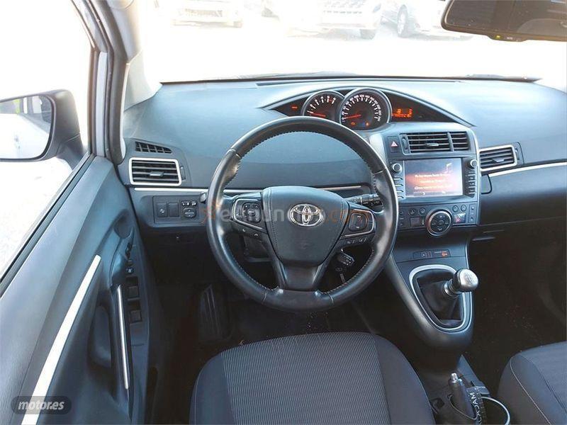 Toyota Verso 1.6D 115D Advance 5pl. de 2017 con 144.512 Km por 13.500 EUR. en Madrid