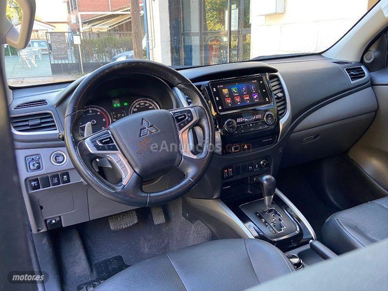 Mitsubishi L 200 DC 300 DID Kaiteki Auto de 2017 con 92.000 Km por 28.990 EUR. en Madrid