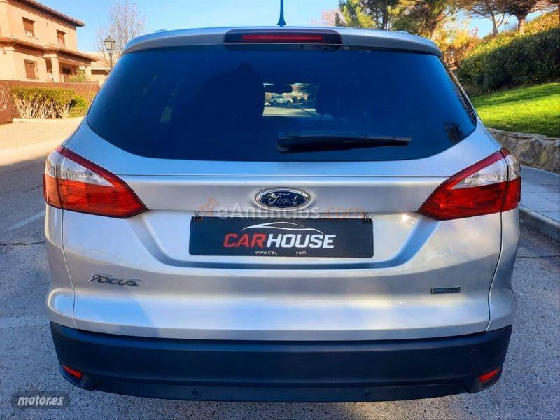 Ford Focus 1.0 Ecoboost ASS 125 Titanium Sportb. de 2013 con 120.000 Km por 7.995 EUR. en Madrid
